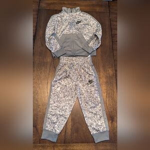 Nike Kids Gray Camo Jogger Set
